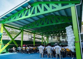 Gobierno entregó la cubierta y la cancha del colegio departamental Natania 