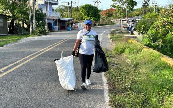 Con jornadas de limpieza y sensibilización, coralina celebra el día de los océanos 