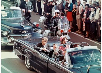 Trump promete desclasificar documentos sobre el asesinato de JFK y el 11-S si es reelegido presidente 