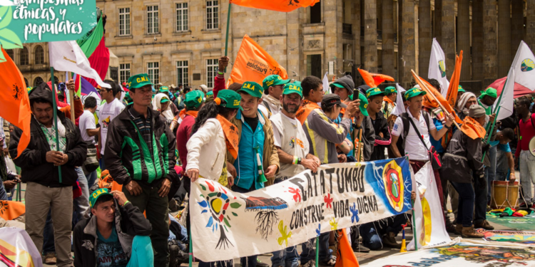 Integrantes del congreso de los pueblos protesta en Ministerio del Interior por incumplimiento gubernamental  