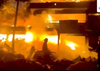 Demolición del punto verde tras incendio 