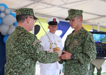 Regalos, música y sonrisas se tomaron el Comando Específico de San Andrés y Providencia.  