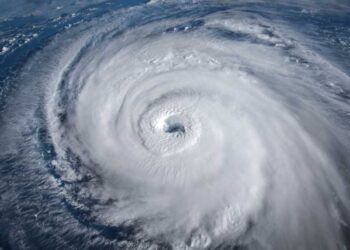 Reporte sobre el seguimiento de huracán desde el  Centro de Investigaciones Oceanográficas e Hidrográficas del Caribe. 