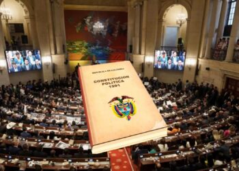 «¿Una Asamblea Constituyente para qué?, si cuando se convoca es para cambiar la Constitucion»: el exfiscal Alfonso Gómez Méndez pone el dedo en la llaga de la intensión de Gustavo Petro. 