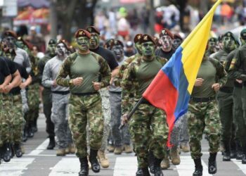 Designan al comandante de la Armada Nacional como el nuevo comandante general de las Fuerzas Militares de Colombia 