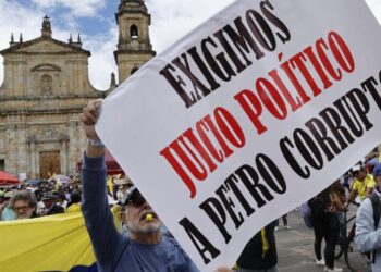 Este 20 de julio, desde la Plaza de Bolívar, el pueblo levantó la voz con el ya reiterado «fuera Petro». 