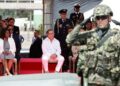 Andrés Pastrana se despachó contra Petro por usar guayabera en el desfile del 20 de julio: “es una afrenta” 