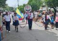 Otro cadencioso, alegre, multicolor, pluricultural y fervoroso desfile de 20 de julio en San Andrés