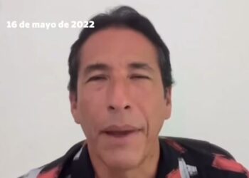 El actor que apoyó al Petrismo cuando tenía trabajo en la tv pero ahora que gobierna su elegido, vive del mototaxismo 