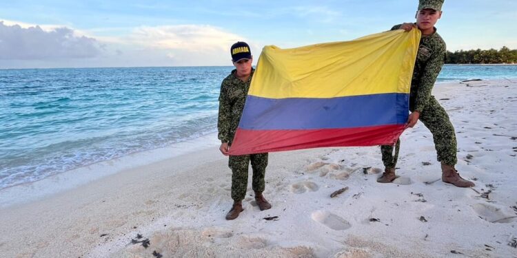 Armada de Colombia apuesta a la protección de especies marinas en la región insular