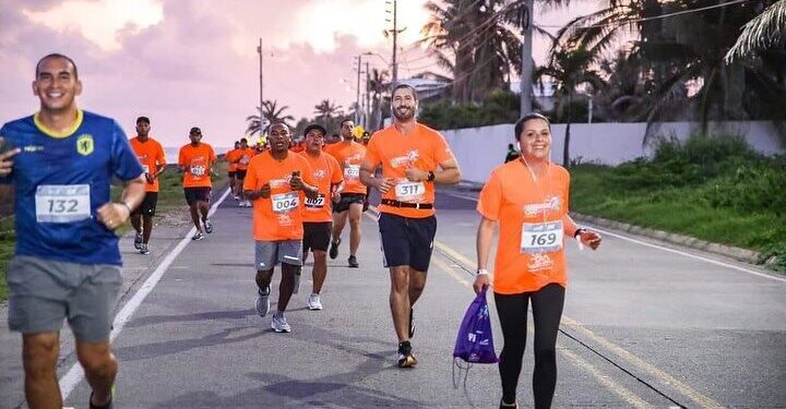 Gran carrera atlética running on de On Vacation ¡Hoy más que nunca el deporte está de moda!