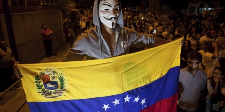 Anonymous pone a sufrir a Maduro con chat filtrado: «se nos está saliendo de las manos » 
