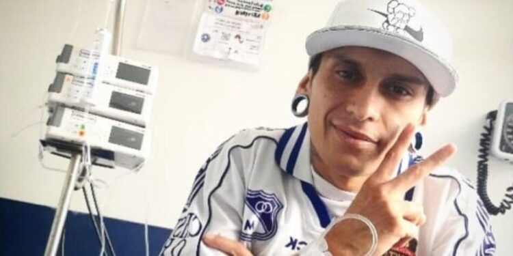 Hincha de Millonarios se aplicará la eutanasia mañana tras contraer bacteria en una piscina