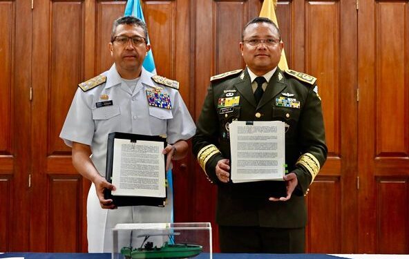 Cotecmar y Ministerio de Defensa de Guatemala firman convenios de cooperación técnico militar.