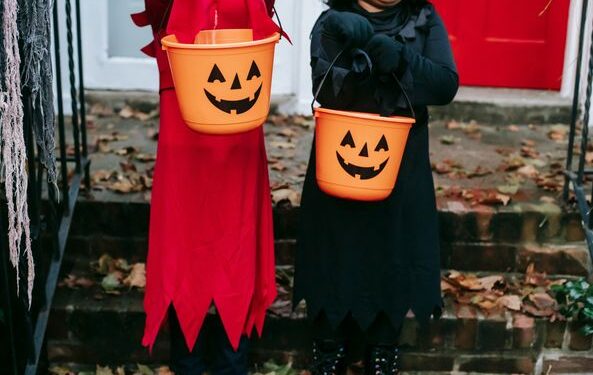 Las colombianas que vendieron sus disfraces de Halloween que ya no usaban, se ganaron 300 millones de pesos 