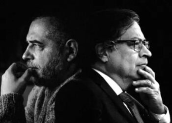 Escritor Mario Mendoza, quien votó esperanzado por el Presidente Petro lo retrata como «siniestro, narcisista y paranoico» 