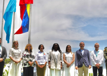 COP16 izó banderas de las Naciones Unidas y Colombia en centro de eventos de Cali 