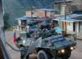 Con vehículos blindados el ejercito colombiano trata de expulsar a los subversivos de varios municipios del Cauca
