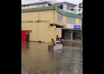 «Nevegóndola», el nuevo medio de transporte en esta Venecia caribeña 