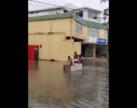«Nevegóndola», el nuevo medio de transporte en esta Venecia caribeña 