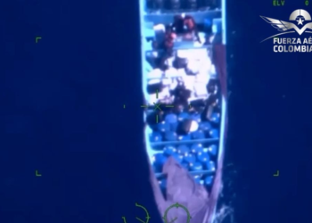 Fuerza Aérea Colombiana fue fundamental desde el aire para detectar lancha a la que se le incautaron 3.379 kilogramos de alcaloide en San Andrés isla 