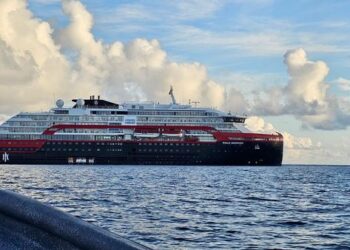Providencia recibió crucero noruego con 184 extranjeros a bordo