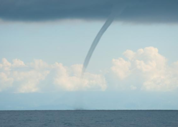 Tromba marina al noreste de San Andrés ofreció un fenomenal espectáculo 