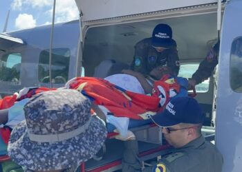 Mujer con complicaciones caridacas fue trasladada en avión medicalizado 