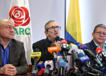 Tumban «mico» en reforma política que pretendía extender el periodo de curules de cabecillas de las FARC más allá de 2026. 