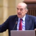 Excanciller Álvaro Leyva Durán asegura que lleva dos años viendo como se derrumba el gobierno de Petro. 