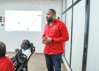 Voto de confianza para la eficacia en el control migratorio doméstico: otro año más para director de la OCCRE, Delroy Gordon Fox 