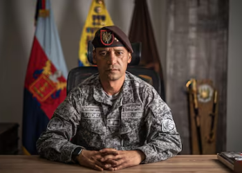 Militares en retiro explican cuál sería el trasfondo del nombramiento de un militar como Ministro de Defensa 