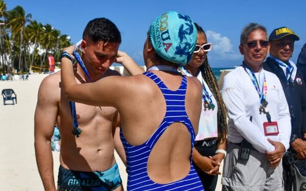 Armada Nacional acompañó en San Andrés isla la travesía polar 2