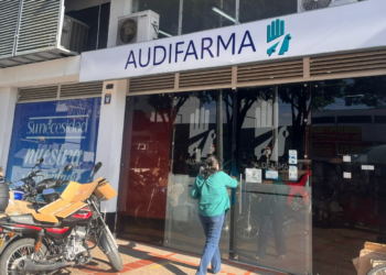 Ministerio de Salud presenta denuncia penal contra directivos de Audifarma acusándolos de acaparamiento de medicamentos 