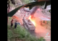 La propia comunidad de El Plateado, Cauca, que ha estado sometida por la subversión históricamente, prendió fuego a una tanqueta del ejercito colombiano 