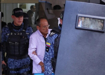 Carlos Enrique Vélez, testigo de la Fiscalía contra Álvaro Uribe Vélez a quien declaró su enemigo, mintió en el juicio contra el exmandatario y la defensa probó el engaño 