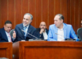 «Esperamos que la Comisión esté más del lado de la clase obrera que de la clase dirigente”- Armando Benedetti en comisión cuarta del Senado  