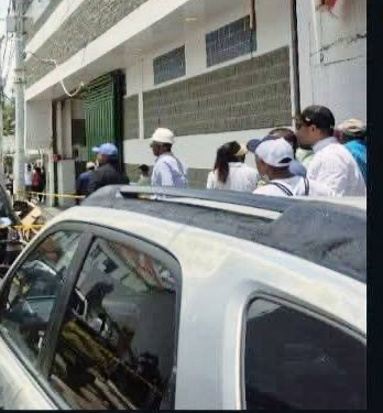 Del departamento del Atlantico, motociclista y de 40 años fue identificado el hombre que murió tras caer del techo de una bodega de la calle de las proveedoras