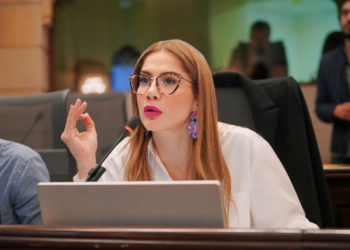 Congresista Katherine Miranda le hace el análisis a las preguntas de la consulta popular de Petro sobre reforma laboral 