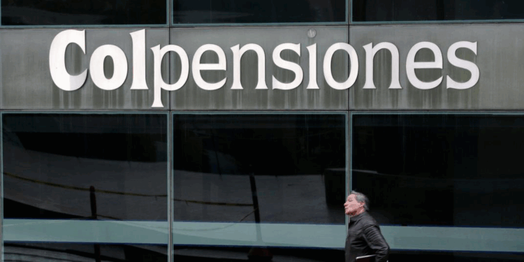 Presidente de Colpensiones dijo que la entidad no tiene plata para pagar el bono de $ 230 mil para adultos mayores