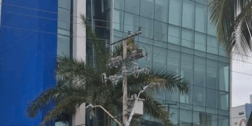 En SaludTotal de Barranquilla reportan largas filas para la atención medica. Usuarios amenazan con bloquear la calle 84 que está a 50 metros de la sede. 