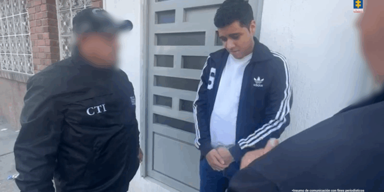Enviado a la cárcel hombre que agredió a su pareja y la lanzó desde el noveno piso de un edificio en Bogotá