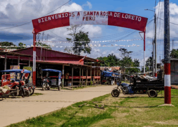 Habitantes de isla que gobierno disputa con Perú, dicen sentirse peruanos