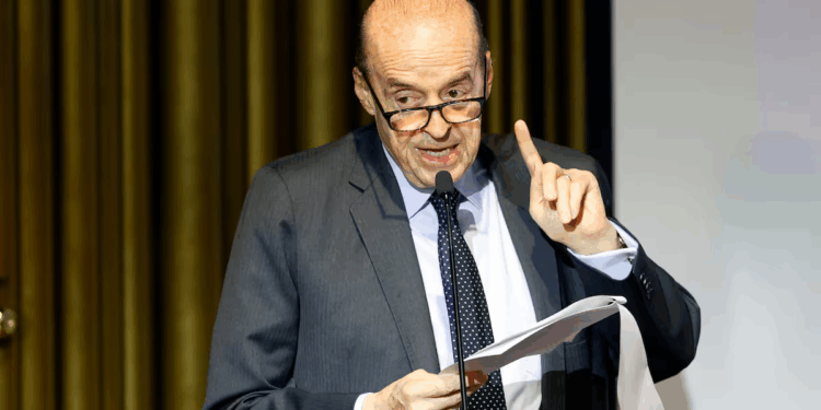Leyva desmintió a Saade y dijo que ratificó en comisión de acusaciones sus señalamiento contra Petro.