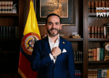 Carlos Alonso Lucio, ex M-19 anuncia apoyo a la candidatura de Abelardo de la Espriella 