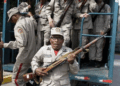 Régimen de Maduro arma a sus seguidores para que lo defiendan de un eventual ataque extranjero 