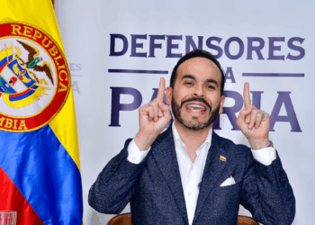 Candidato presidencial Abelardo de la Espriella acusó a Gustavo Petro de perfilarlo para incitar el odio en su contra como hizo con el senador Miguel Uribe Turbay 