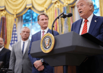 Presidente Donald Trump asegura que María Corina Machado lo llamó para decirle que recibía el premio Nobel en su honor. 