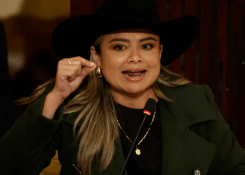 congresista Lina María Garrido asegura que las consultas de la izquierda tienen como propósito hacer bolsa para financiar la reelección del petrismo en el gobierno. 