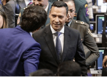 Expresidente César Gaviria no apoya moción de censura contra Mindefensa 